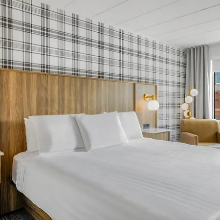 Travelodge By Wyndham Niagara Falls At The Falls-2