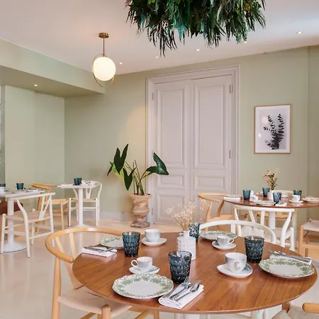 Maison des Ambassadeurs-3