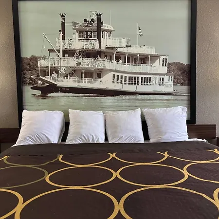 Super 8 By Wyndham Alton-3
