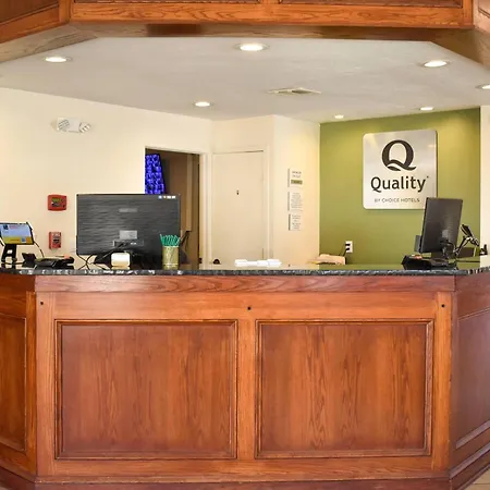 Quality Inn & Suites Garden Of The Gods-2