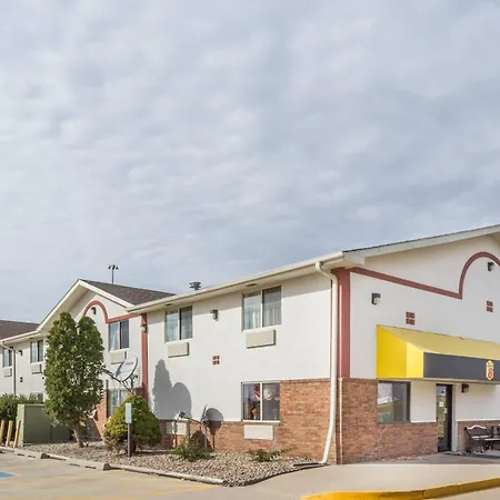 Super 8 By Wyndham Pontiac-2
