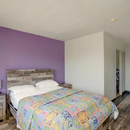 Hotel O Miami Inn & Suites Chicago Midway Airport-3