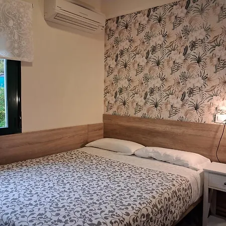 Hostal La Pastora-3