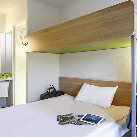Ibis Budget Salzburg Airport - Self-Check-In-2