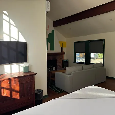 Piety Hill Cottages-2