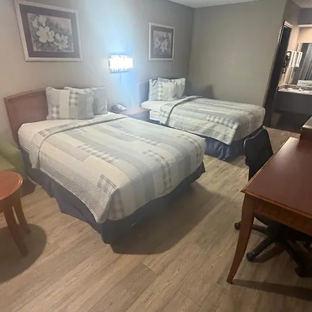 Colonial Inn-2