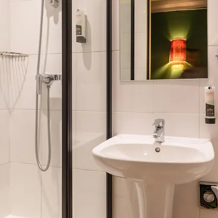 Appart Hotel Avalon Paris Center-3
