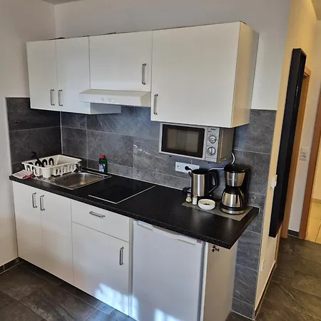 Hotel Am Kamin - Modern Appartements - Free Wifi - Parking-3