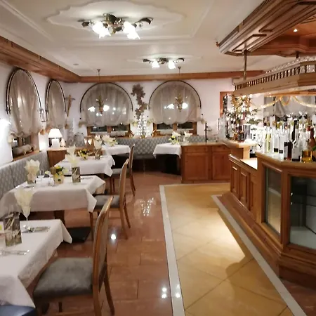 Hotel Schwarzenbergs Traube-3