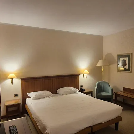 Hotel Excelsior Magenta-3