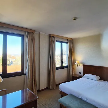 Hotel Excelsior Magenta-2
