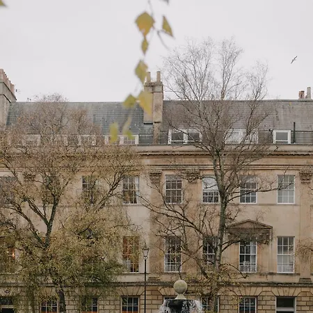 No 15 By Guesthouse, Bath-3