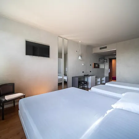 Point Hotel-3