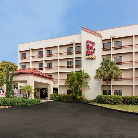 Red Roof Inn Plus Miami Airport-3