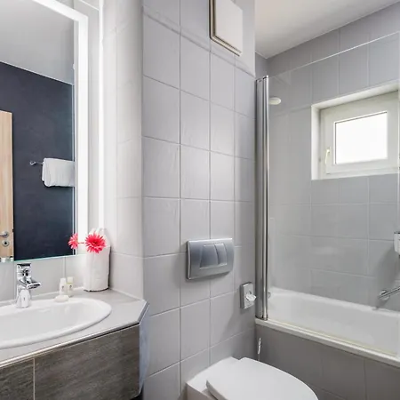 Best Western Plus Parkhotel Erding-3