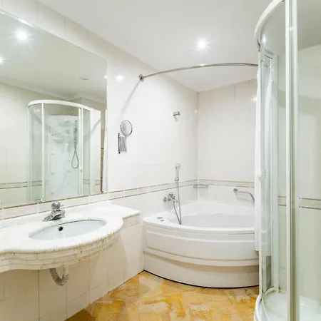 Ramada By Wyndham Plovdiv Trimontium-3