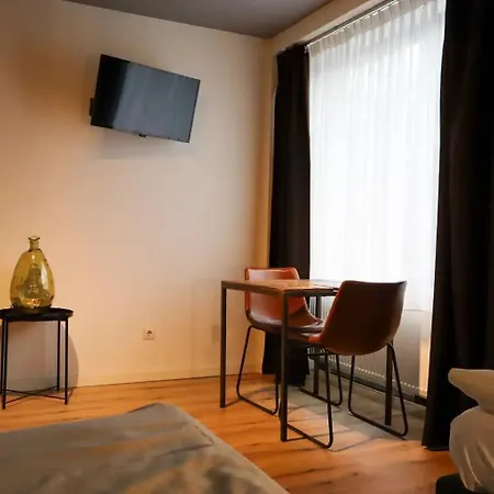 Airport Hotel Jägerhof Weeze-3