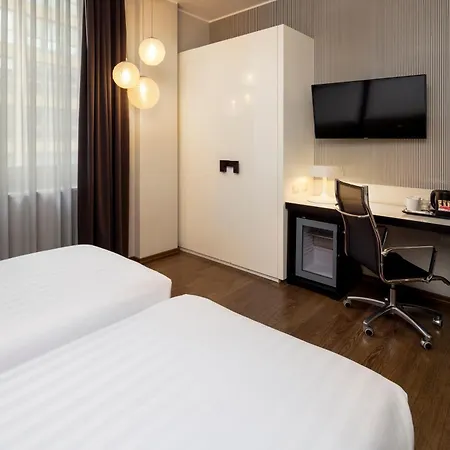 Holiday Inn Genoa City By Ihg-3