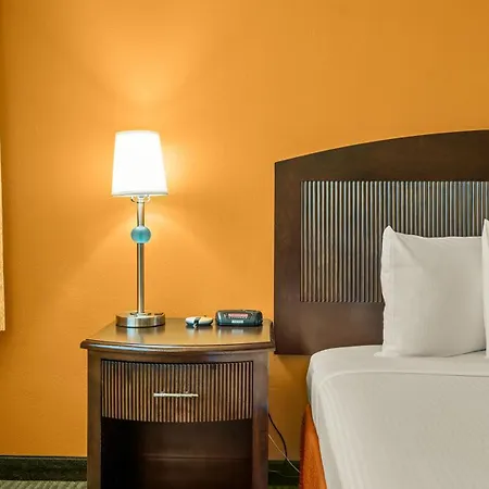 Airport Honolulu Hotel, Trademark Collection By Wyndham-3