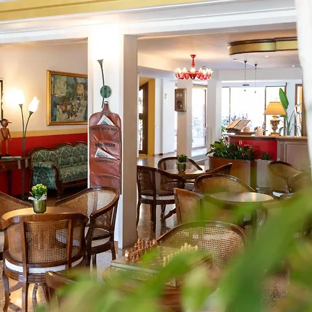 Villa Madrina Lovely&Dynamic Hotel-3