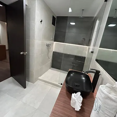 Hotel El Salvador-3