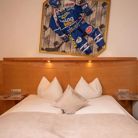 Boutique Hotel Goldenes Lamm Villach-3