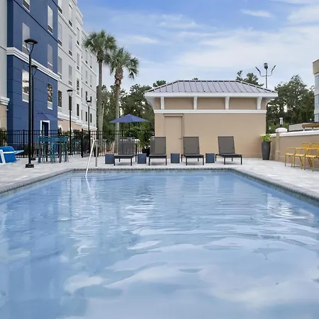 Hampton Inn & Suites Lake City-3