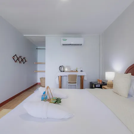 Phi Phi Cozy Seafront Resort-2