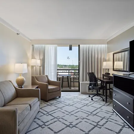 Crowne Plaza Executive Center Baton Rouge By Ihg-2