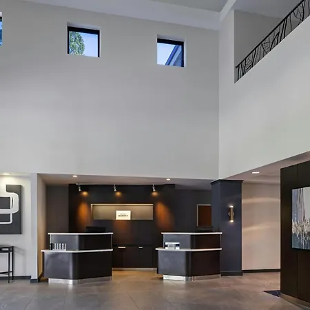 Courtyard By Marriott Sacramento Midtown-3