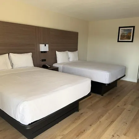 Travelodge By Wyndham Imperial - El Centro-2