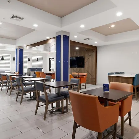 Holiday Inn Express Hotel And Suites Kingsville By Ihg-2