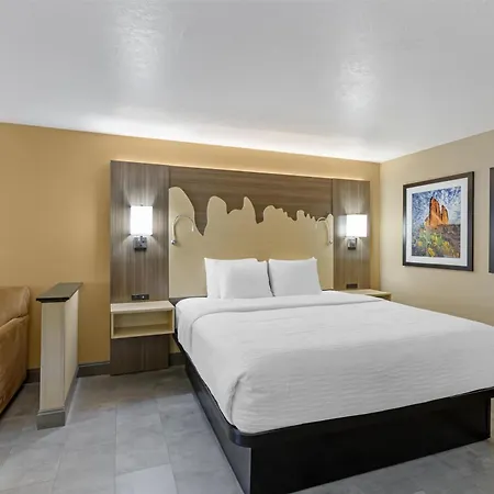 Best Western Plus Canyonlands Inn-3