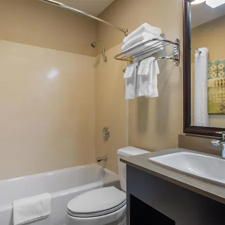 Best Western Long Beach Inn-3