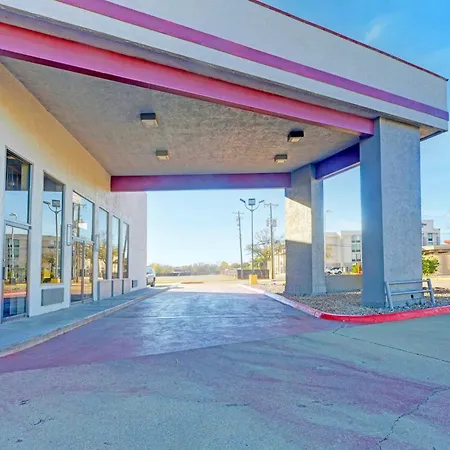 Travelers Inn By Oyo Wichita Falls-2