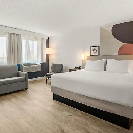 Spark By Hilton Eden Prairie-3
