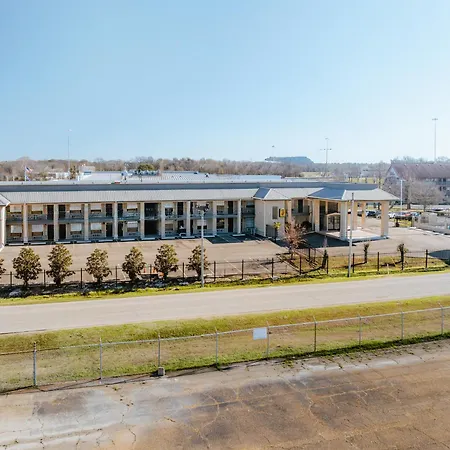 Super 8 By Wyndham Jackson Ms Near The Fairgrounds-2