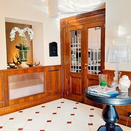 Hotel Armando' S-3