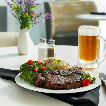 Holiday Inn Boise Airport By Ihg-2