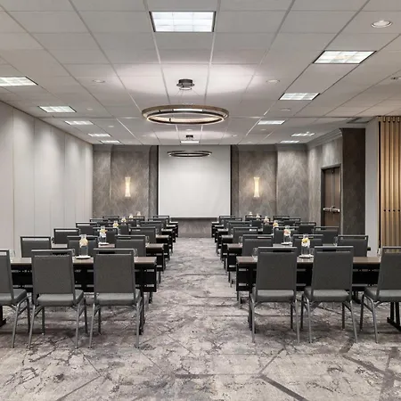 Holiday Inn Hotel & Suites Overland Park-West By Ihg-3