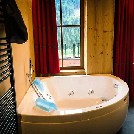 Mons Silva Private Luxury Chalets-2