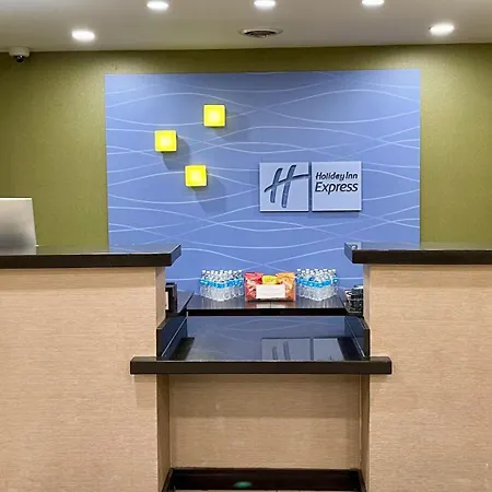 Holiday Inn Express And Suites Detroit North-Troy By Ihg-3
