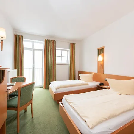Hotel Bitburger Hof-3
