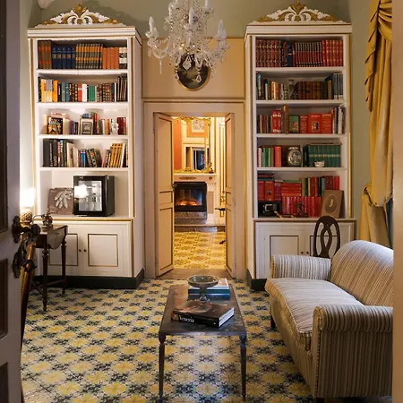 Palazzo Arone dei Baroni di Valentino-2