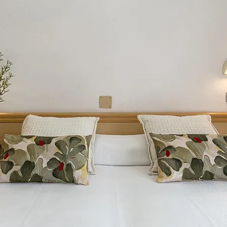 Hotel Cola-3