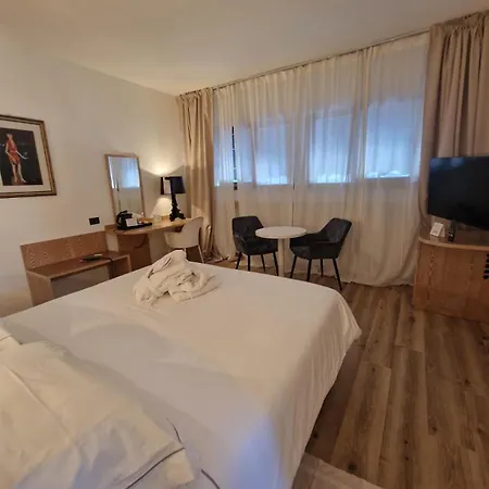 Hotel Logonovo-3