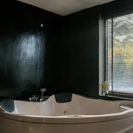 Seven Senses Guesthouse-3