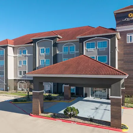 La Quinta Inn And Suites By Wyndham Paris-3