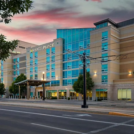 Hyatt Place Salt Lake City Downtown / The Gateway-2