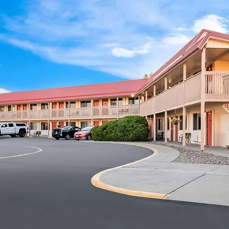 Econo Lodge Miles City I-94-3